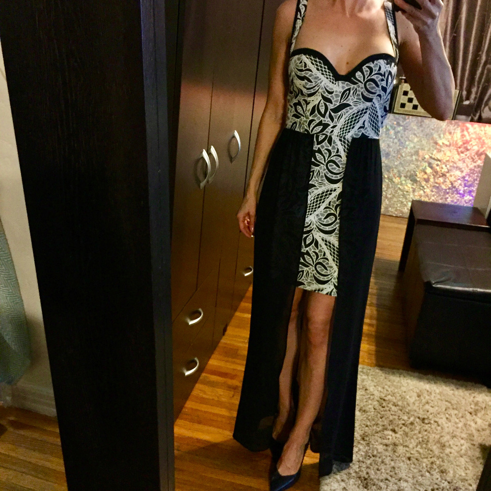 Lumier by Bariano High Low dress. XS Black & White